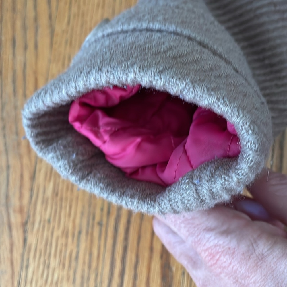 Mini Boden brown hooded coat toggle close - Picture 5 of 6